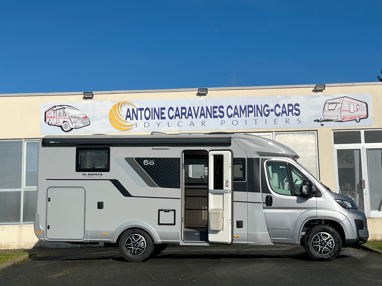 Camping-car ADRIA COMPACT DL 60th