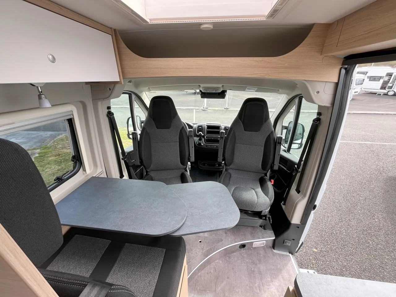 Fourgon aménagé - Possl - Roadcar R 640 - 2025