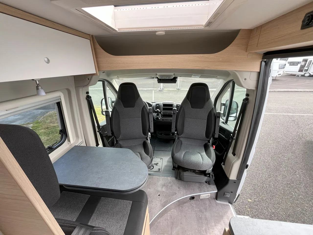 Fourgon aménagé - Possl - Roadcar R 640 - 2025