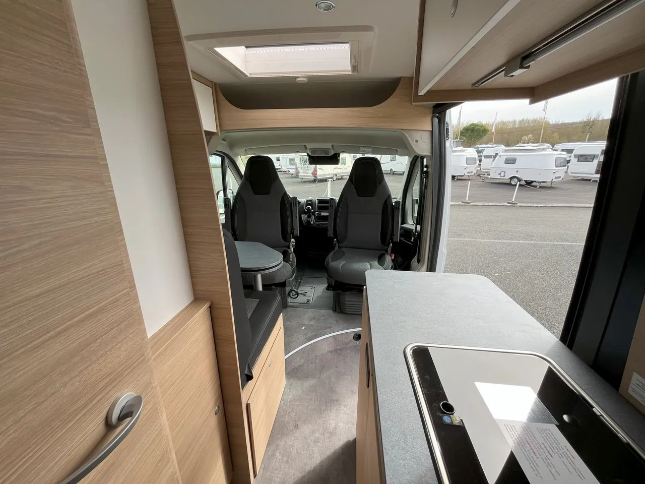 Fourgon aménagé - Possl - Roadcar R 640 - 2025