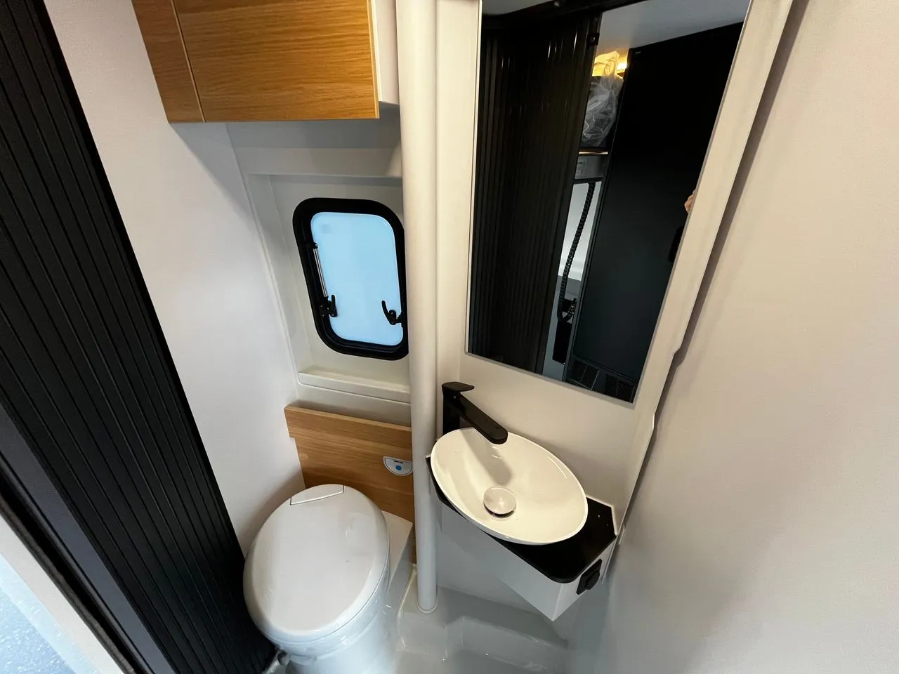 Fourgon aménagé - Adria - TWIN 640 SGX 60th - 2026