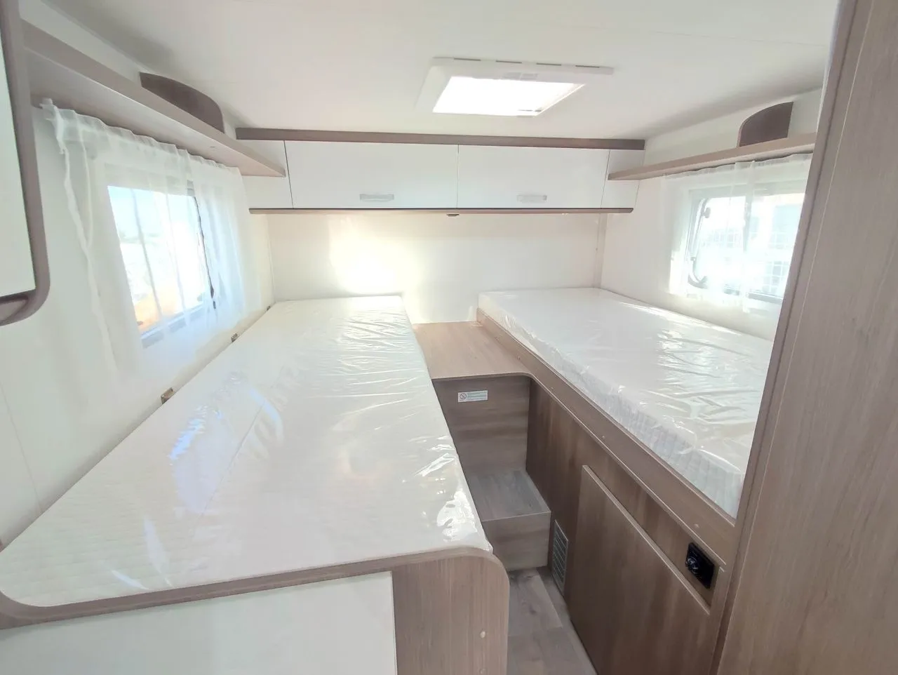 Camping-car - Carado - V337 - 2024