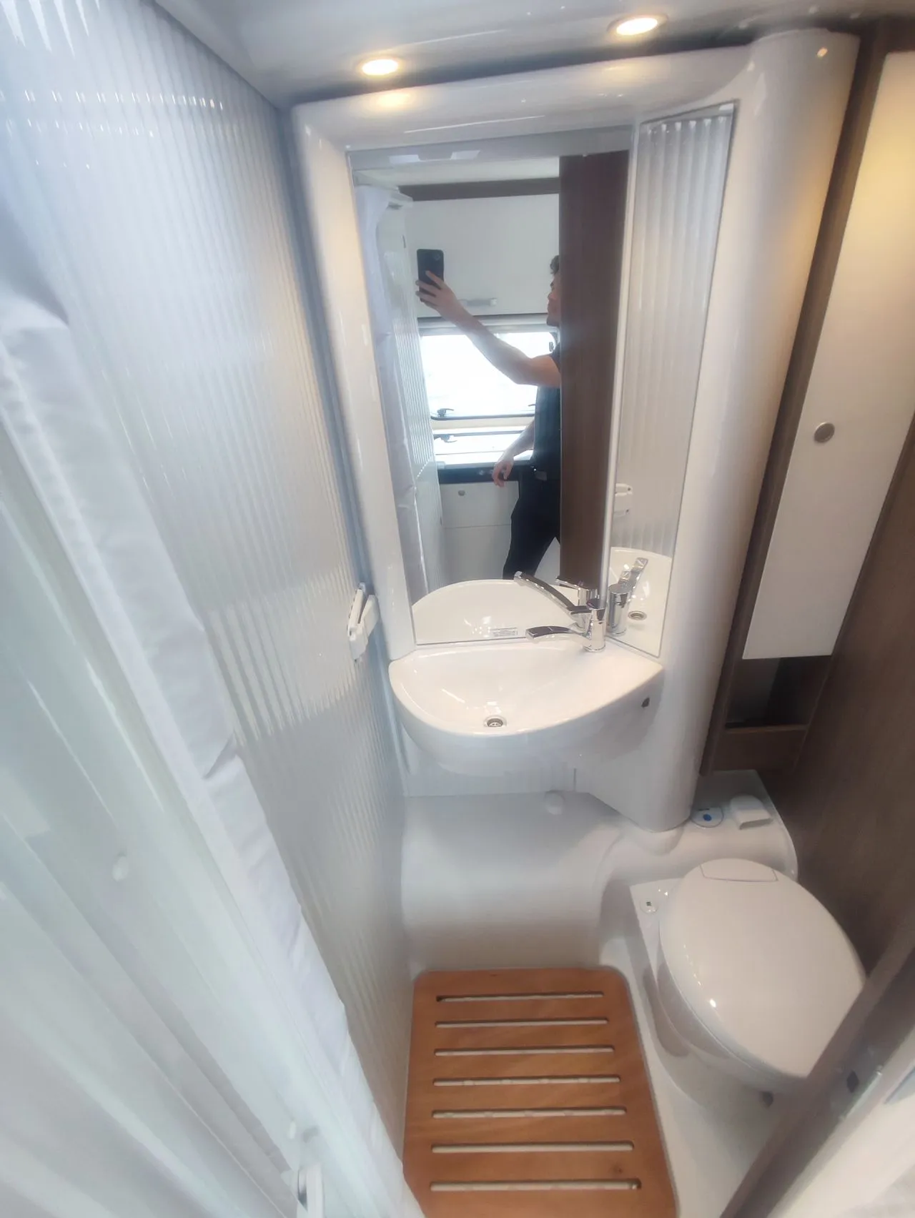 Camping-car - Carado - V 347 PRO - 2026