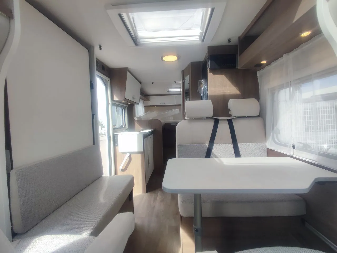 Camping-car - Carado - V 347 PRO - 2026