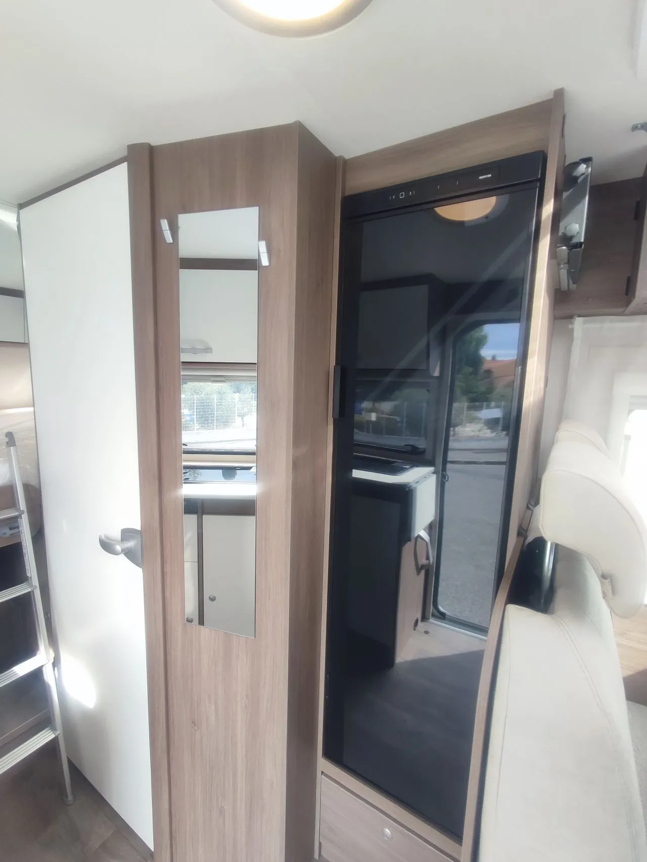 Camping-car - Carado - V 347 PRO - 2026