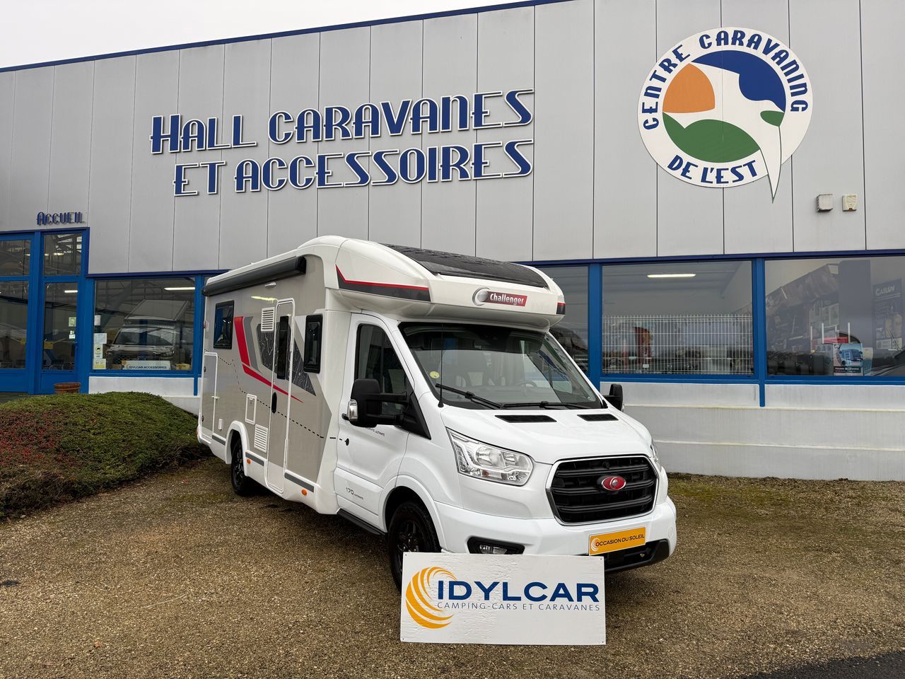 Camping-car CHALLENGER 328 GRAPHITE ULTIMATE