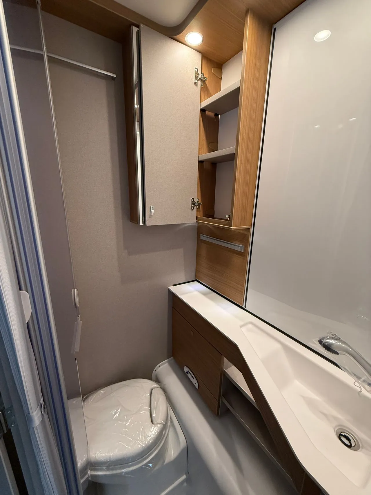 Caravane - Burstner - 535 TL AVERSO - 2025