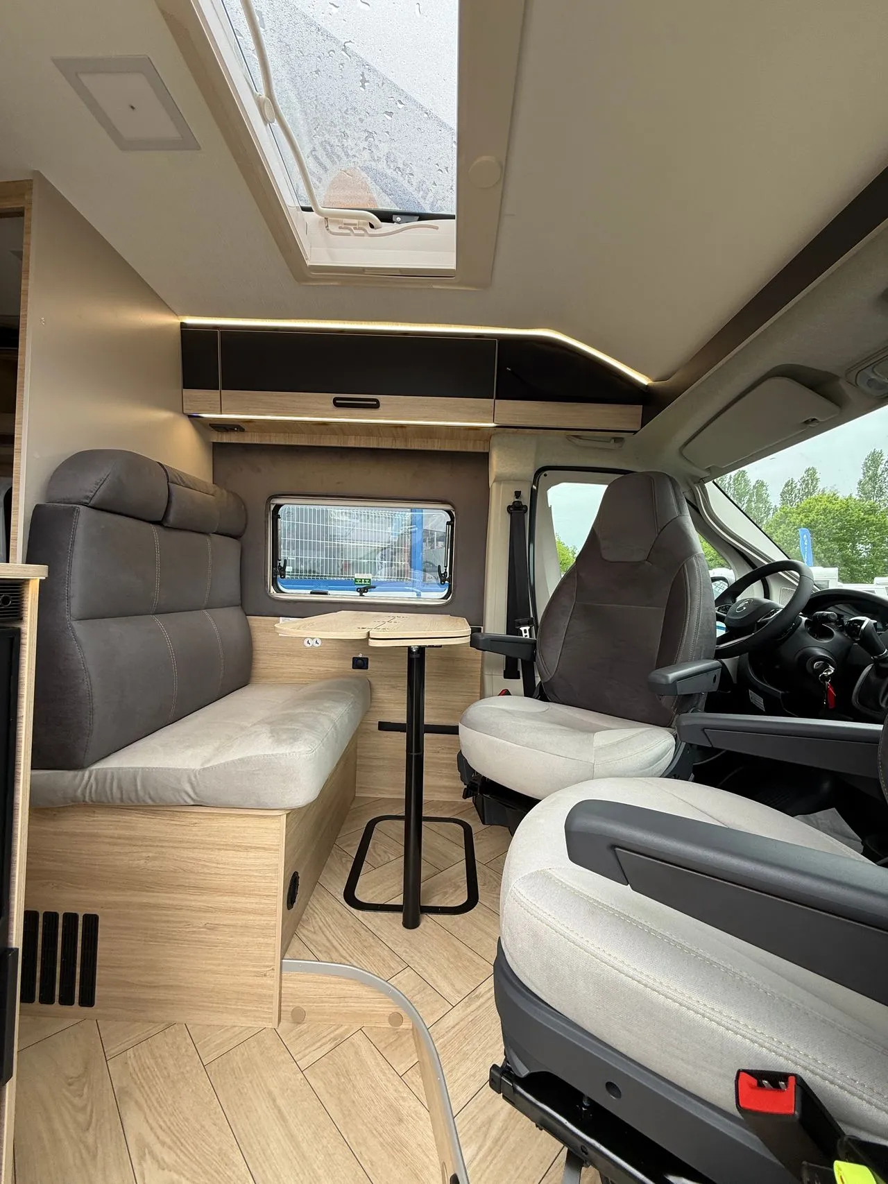 Fourgon aménagé - Chausson - V594M SWEET LINE - 2026