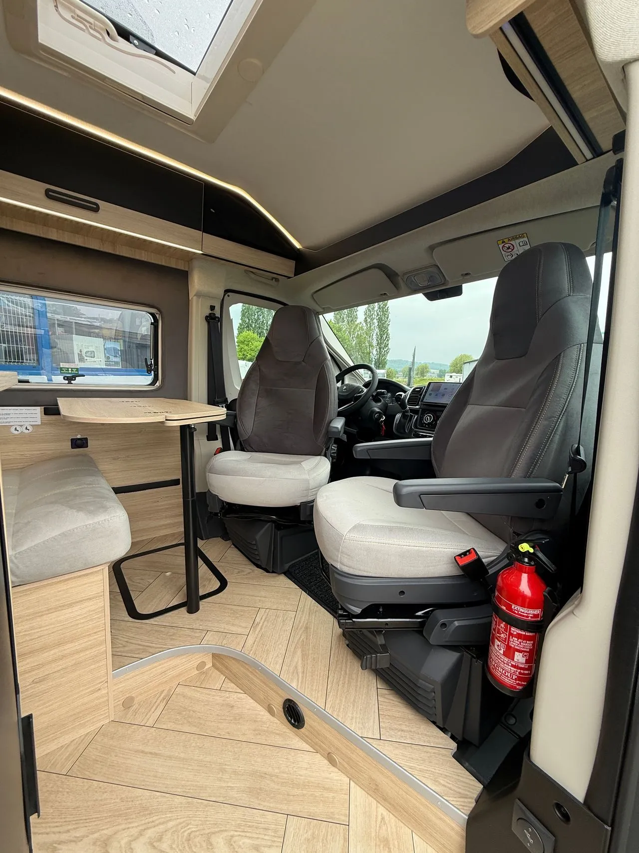 Fourgon aménagé - Chausson - V594M SWEET LINE - 2026