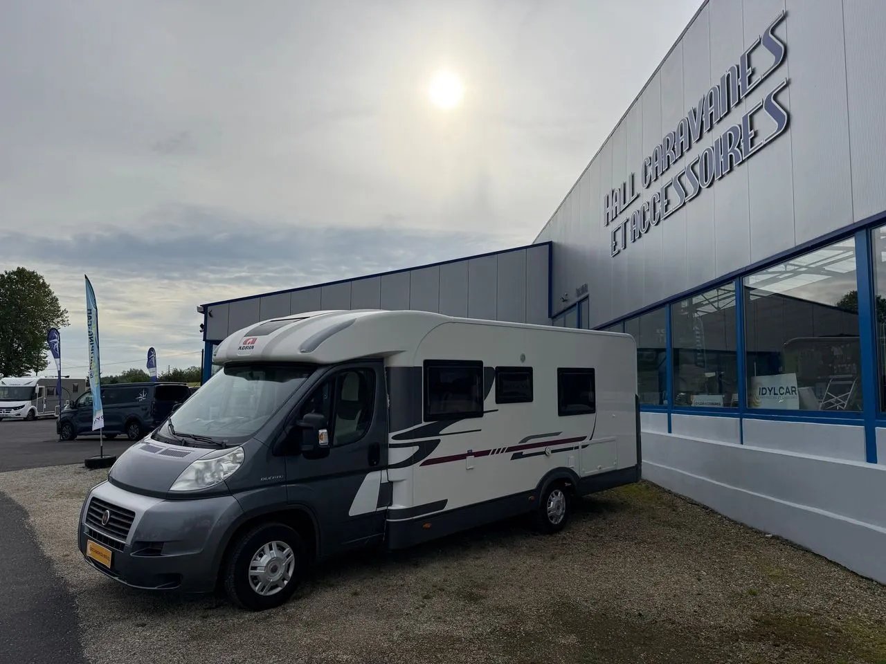 CORAL S 670 SLT