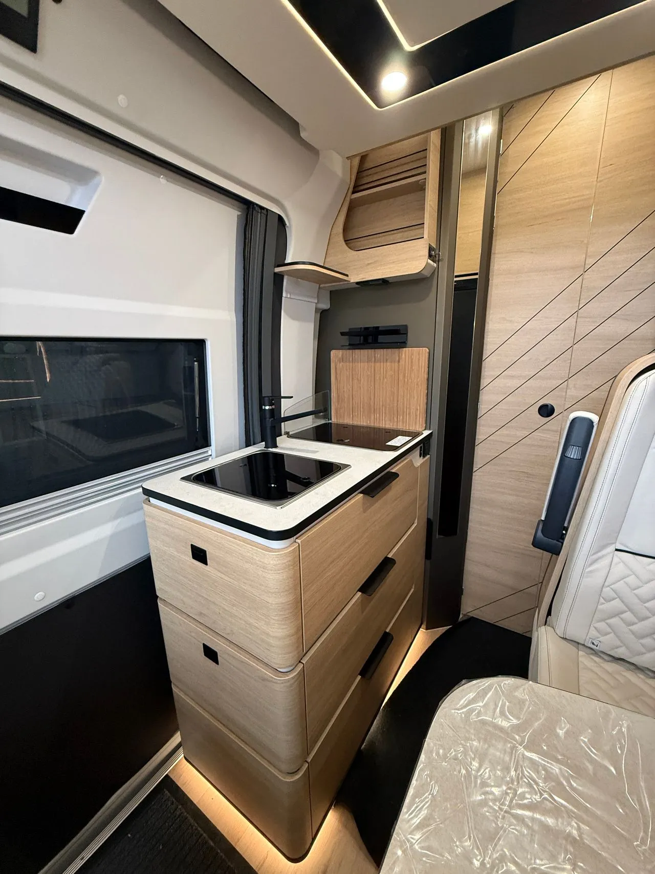 Fourgon aménagé - Campereve - CAMPER VAN XL - 2027