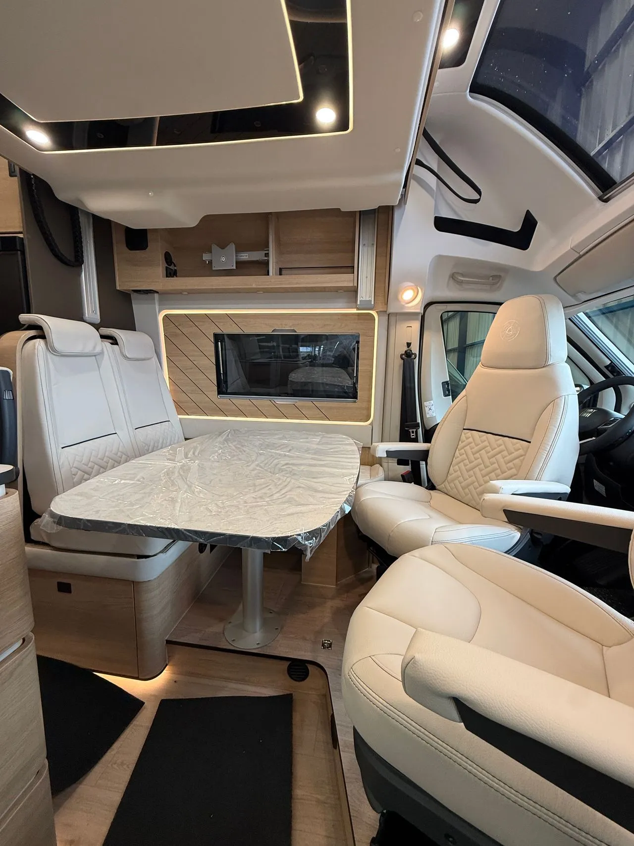 Fourgon aménagé - Campereve - CAMPER VAN XL - 2027