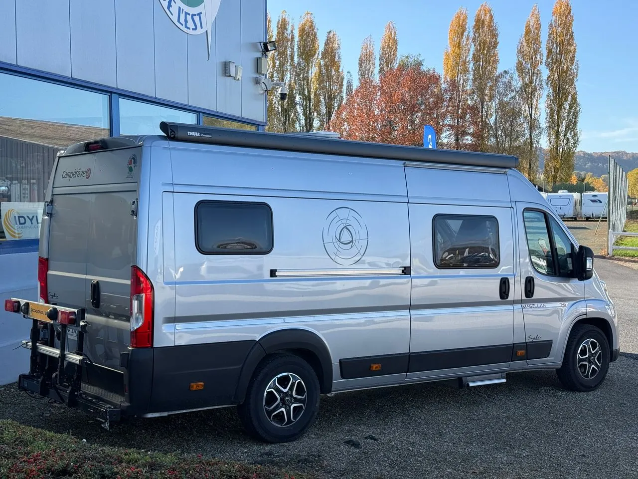 746 SAPHIR