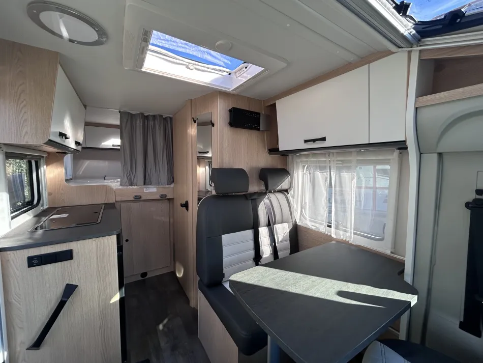 Camping-car - Sunlight - V60 AVENTURE EDITION - 2024