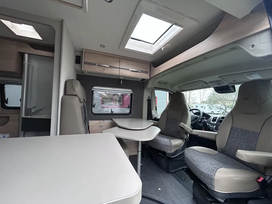 Fourgon aménagé - Dethleffs - GLOBETRAIL 600 S 90 ANS - 2023