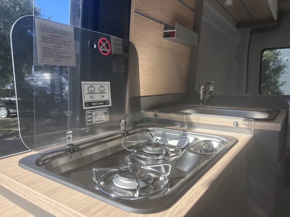 Fourgon aménagé - LMC - INNOVAN BOITE AUTOMATIQUE NEW EDITION 590 - 2022