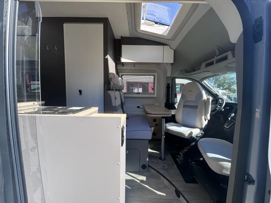 Fourgon aménagé - LMC - INNOVAN BOITE AUTOMATIQUE NEW EDITION 590 - 2022