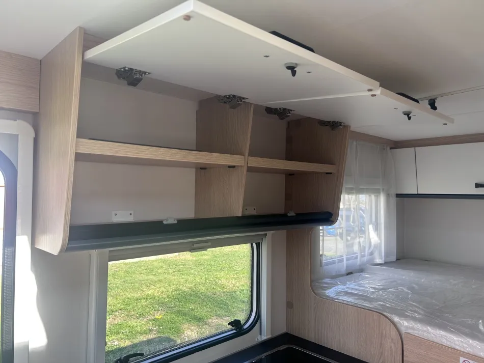 V60 ADVENTURE EDITION