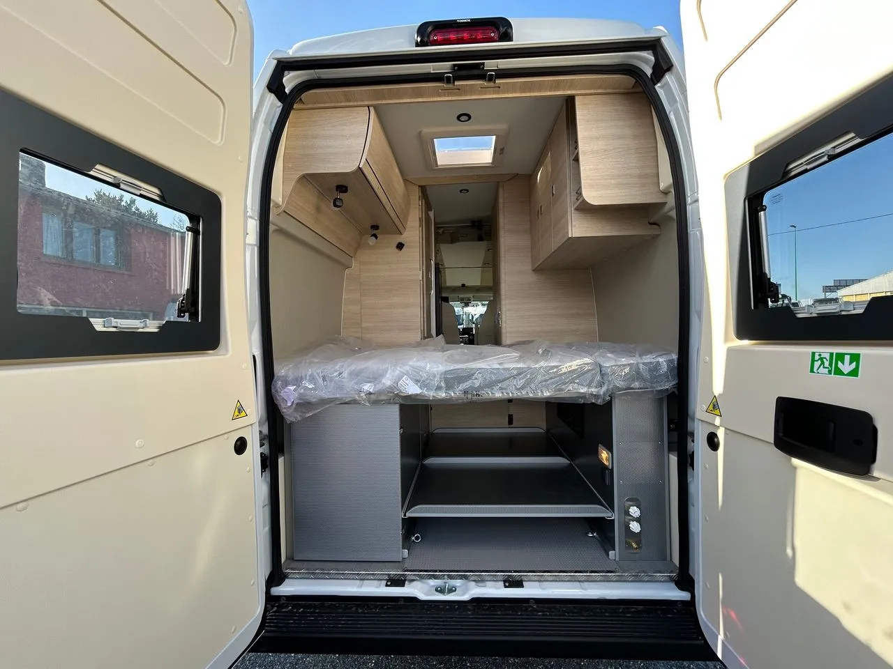 Fourgon aménagé - Rapido - V65 XL - 2025