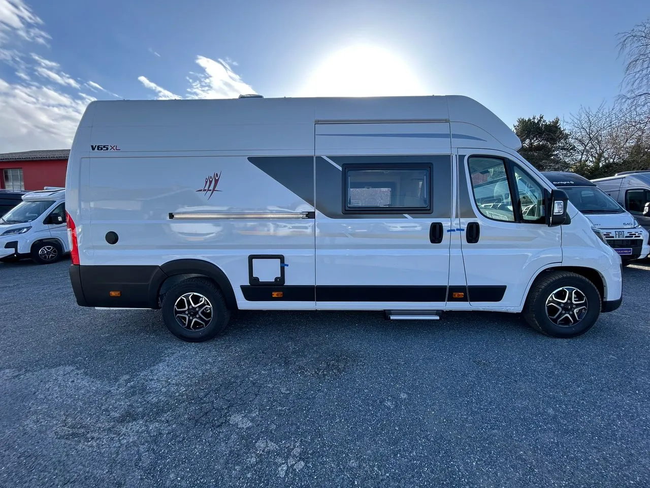 Fourgon aménagé - Rapido - V65 XL - 2025