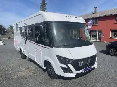 896f