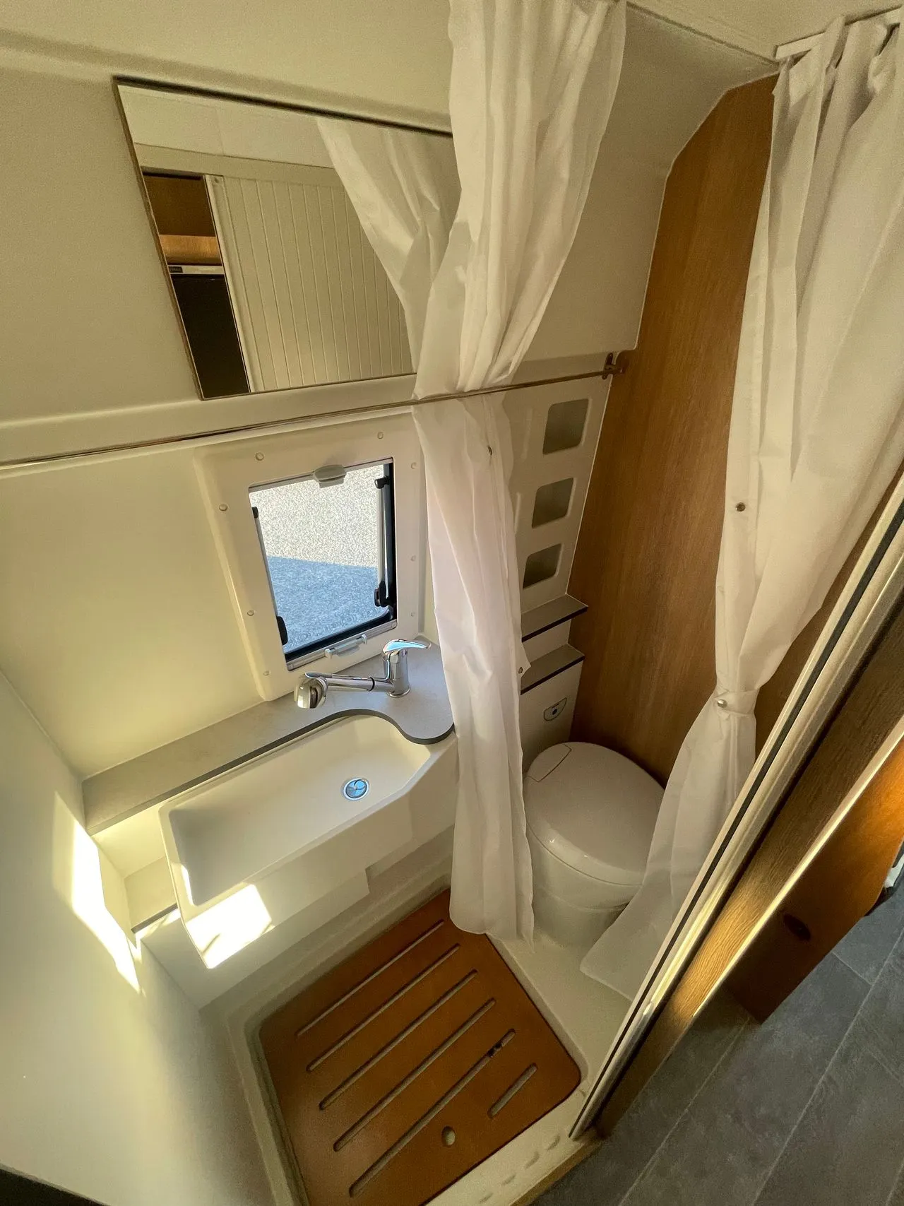 Fourgon aménagé - Giottiline - GIOTIVAN 60B PREMIERE EDITION - 2026