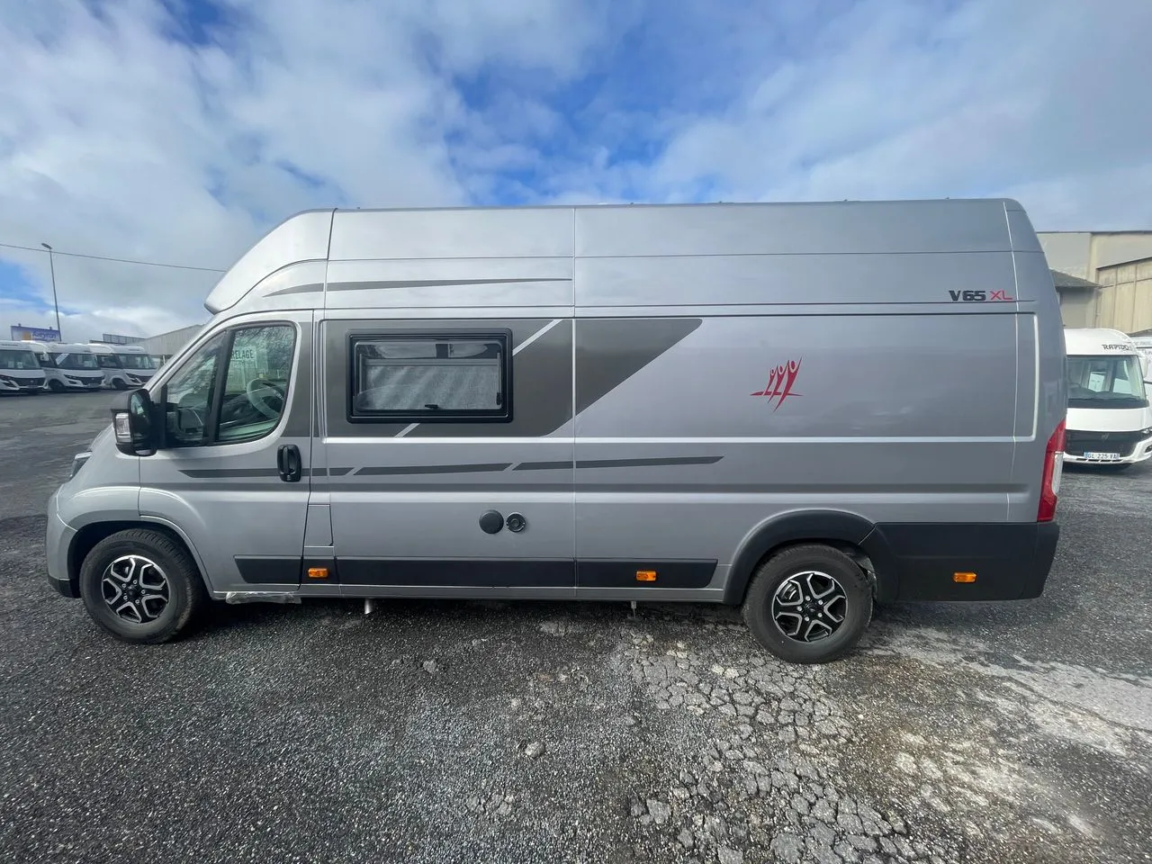 Fourgon aménagé - Rapido - V65 XL - 2026