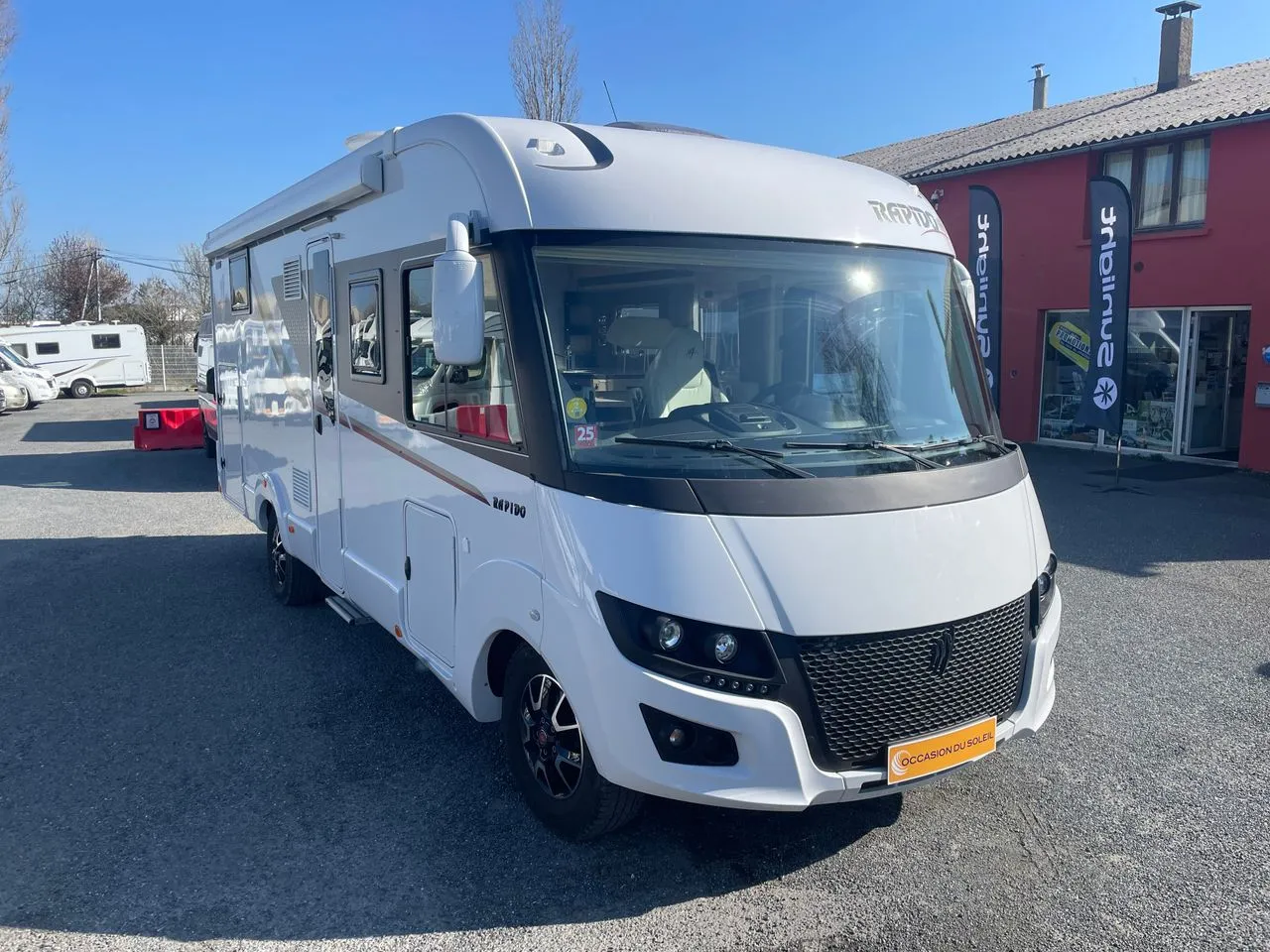 Camping-car occasion – Intégral — Camping-car profilé