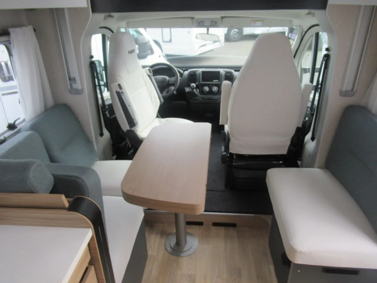 Camping-car - Pilote - p720fgj - 2025