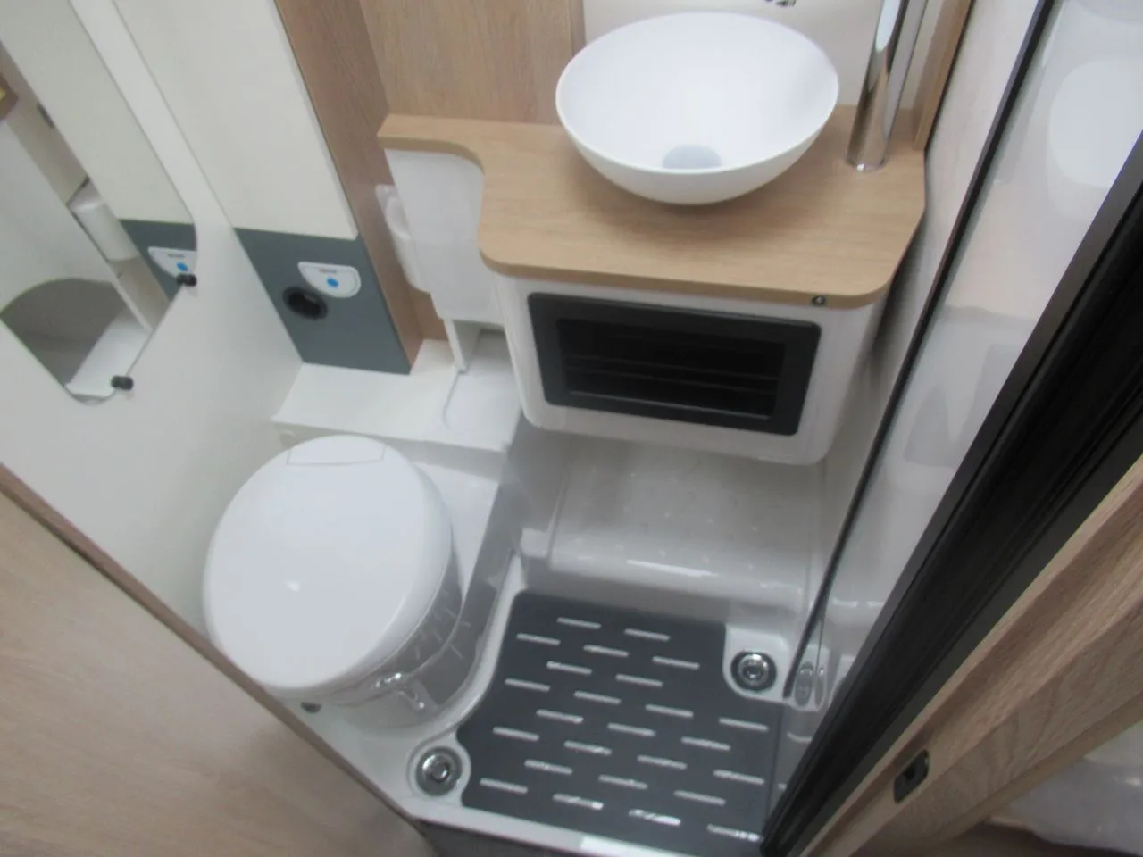 Camping-car - Pilote - a 690 gj atlas - 2026