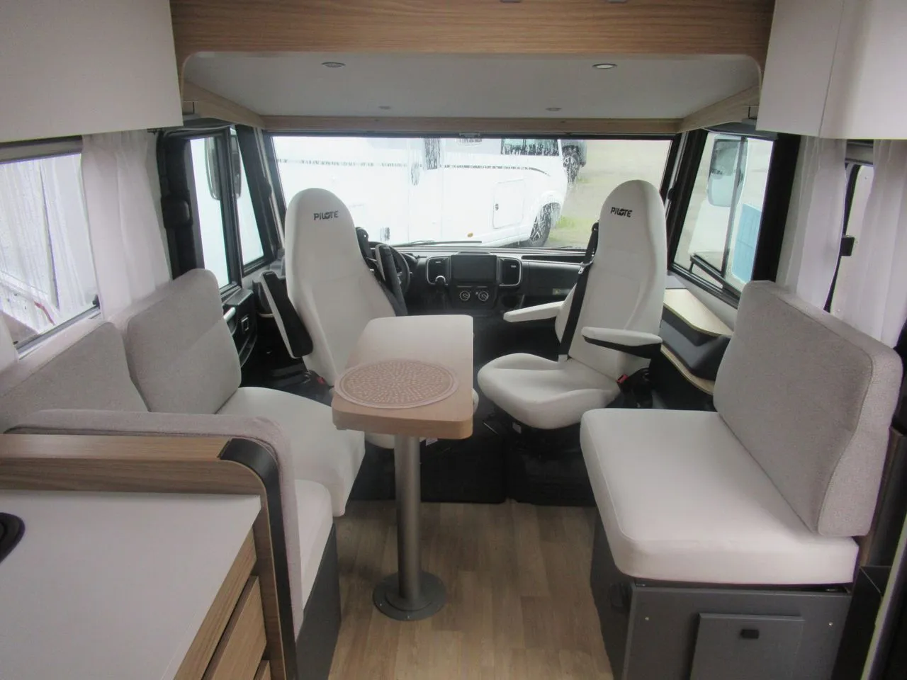 Camping-car - Pilote - g740fc - 2026