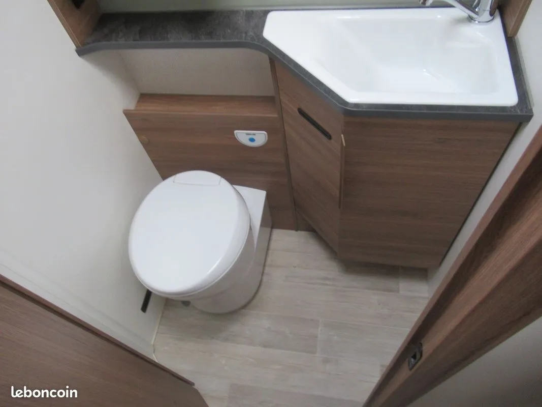 Camping-car - Pilote - g740fgj - 2026