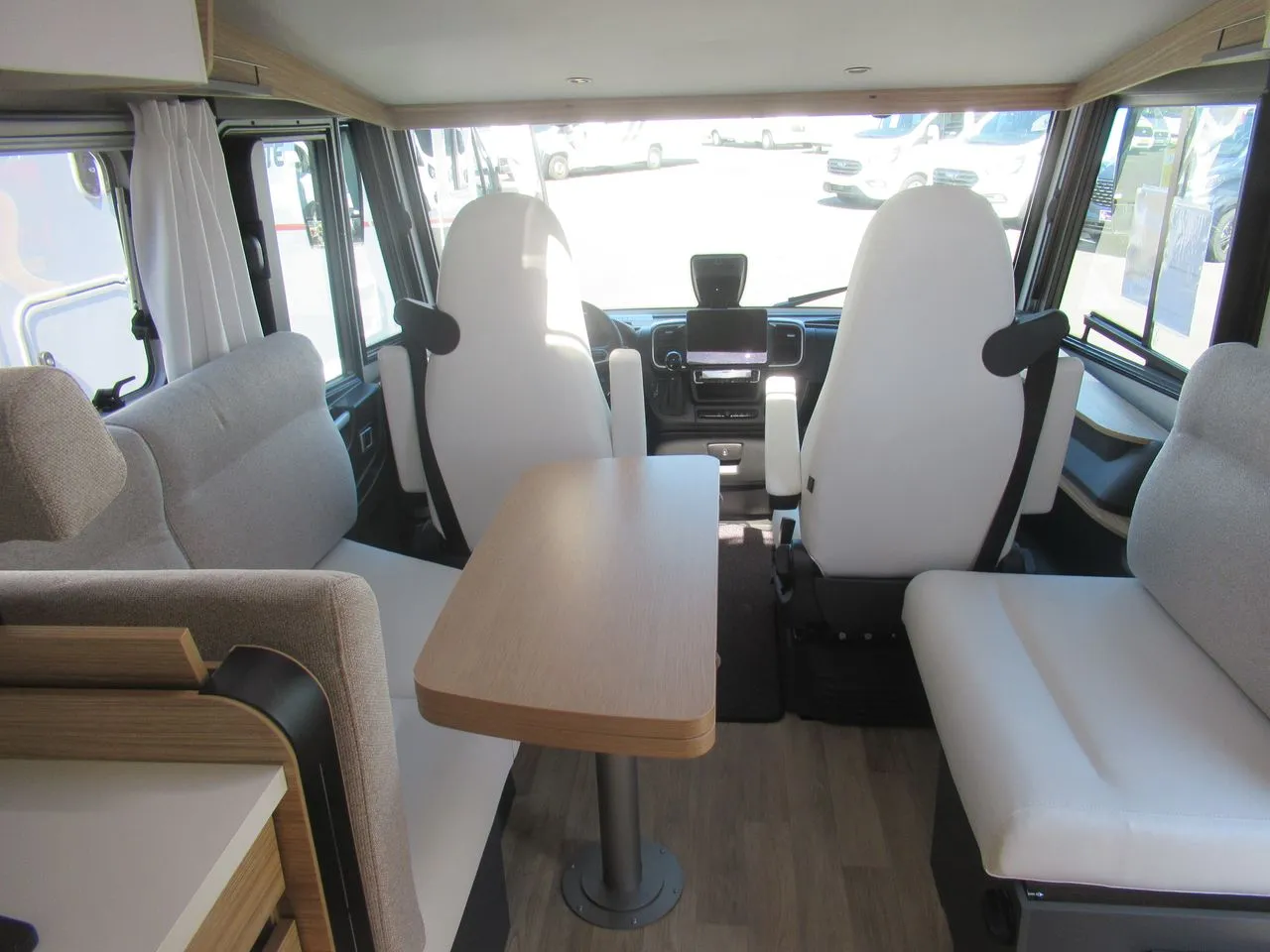 Camping-car - Pilote - g740fc - 2027