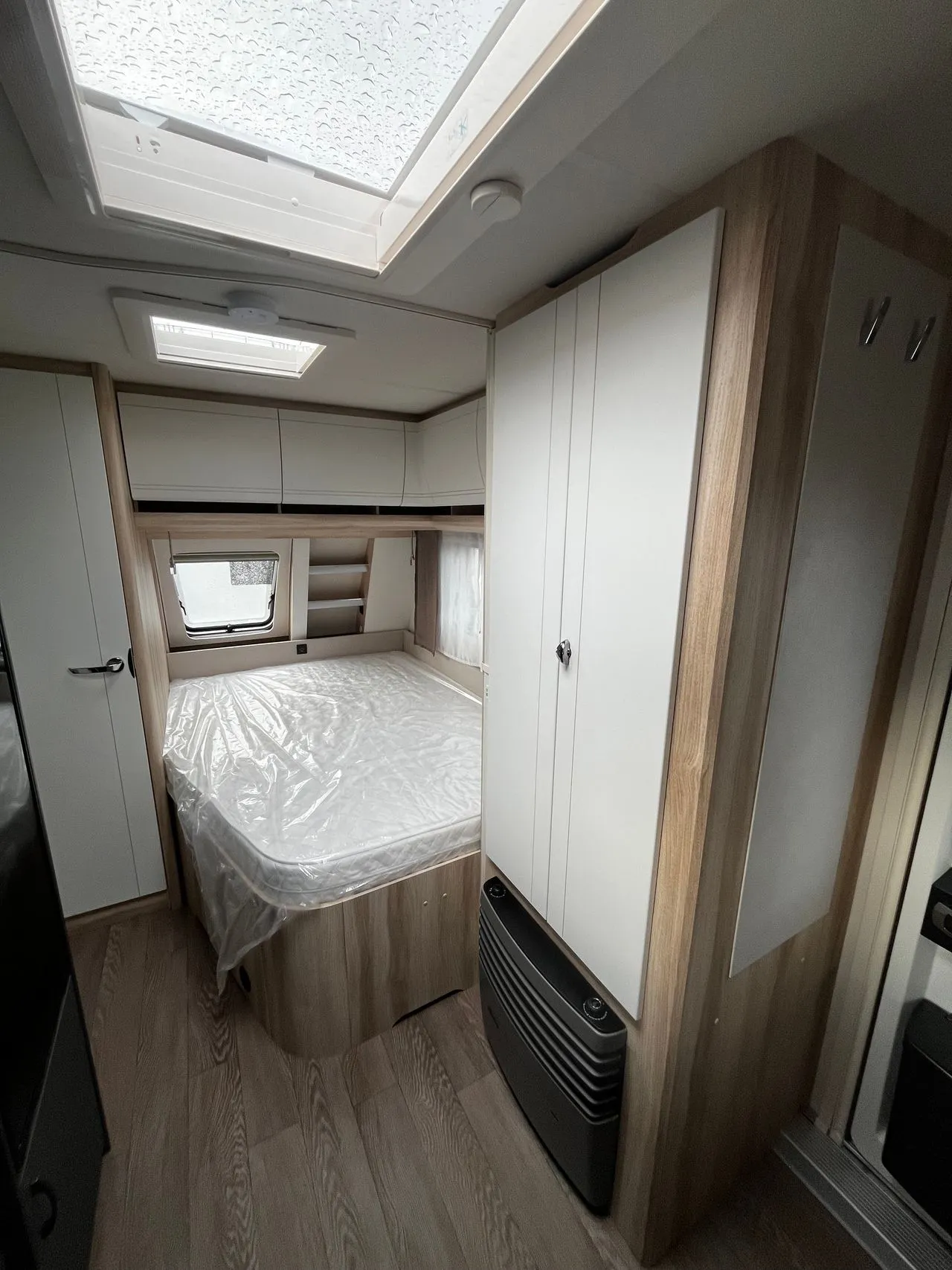 Caravane - Hobby - DE LUXE 460 UFE - 2027