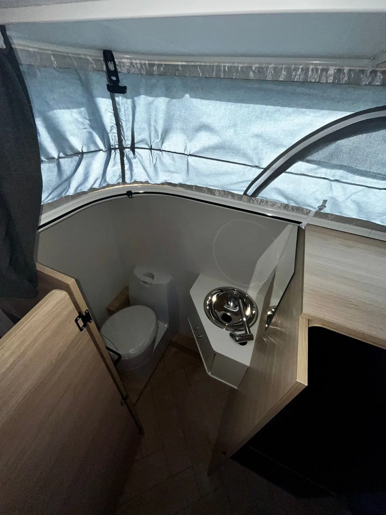 Caravane - Silver - FREESTYLE MINI 290 - 2027