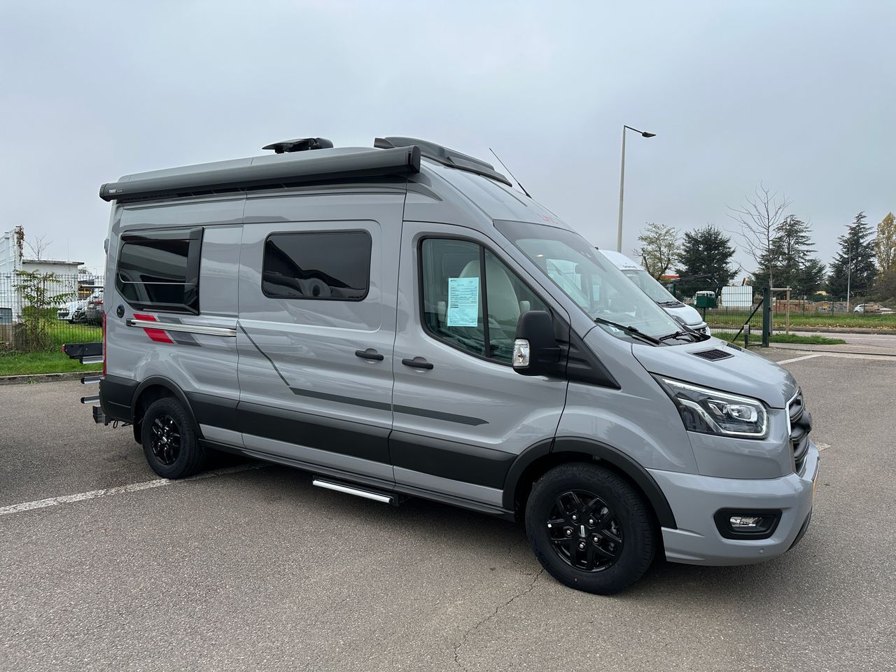 Camping-car LMC INNOVAN 590