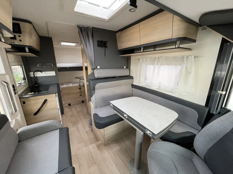 FAMILI COMPACT CS 660