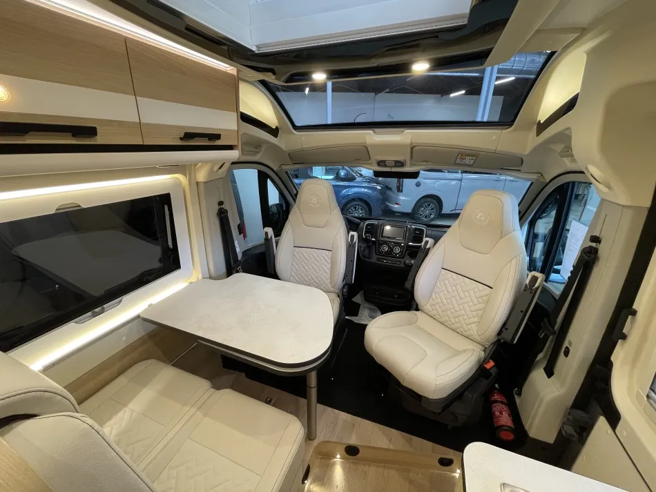 MAGELLAN 643 SAPHIR