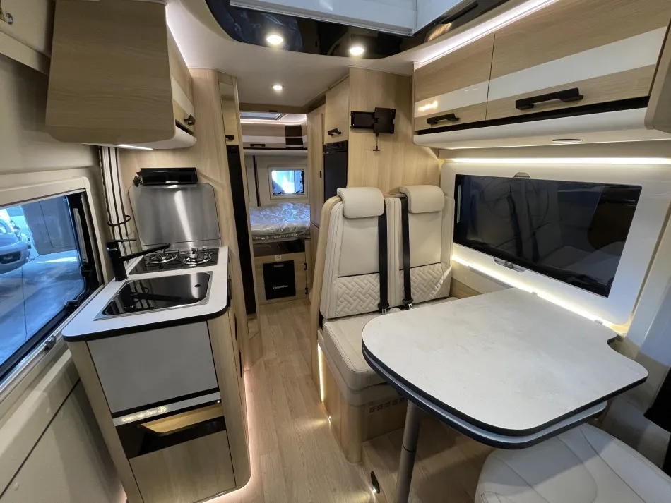 MAGELLAN 643 SAPHIR