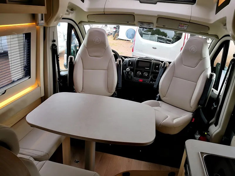 PREMIUM CAMPERVAN XL LIMITED
