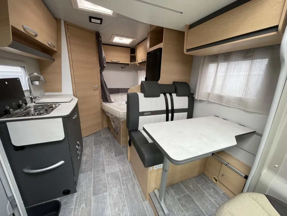 Camping-car - Giottiline - SIENA 330 - 2025
