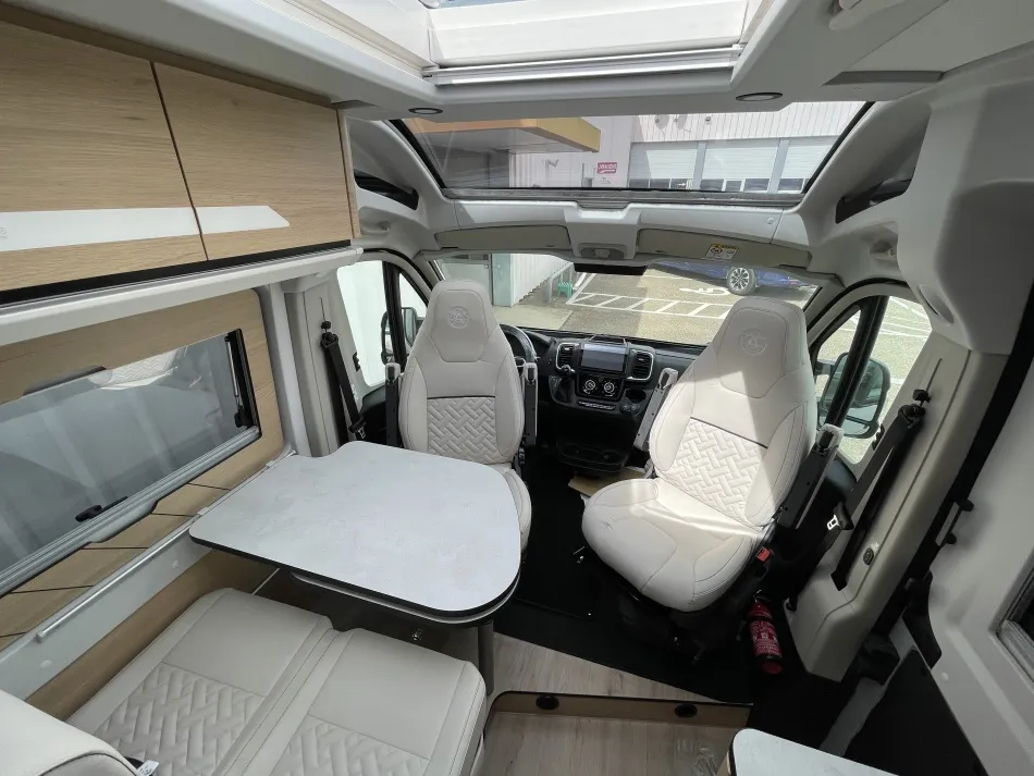 MAGELLAN 643 SAPHIR