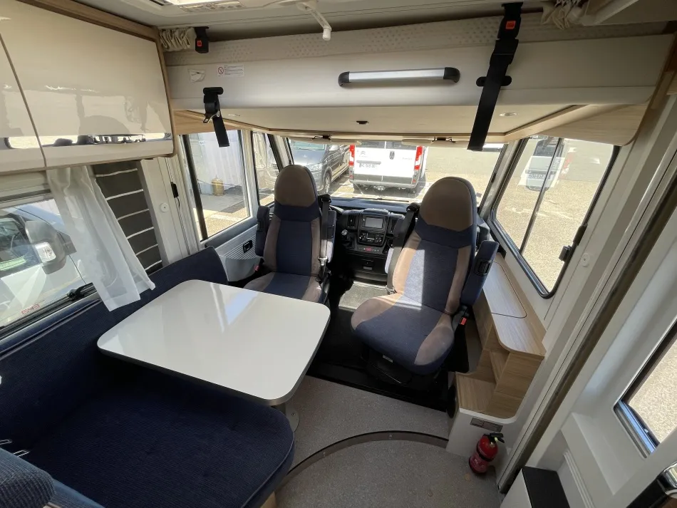 GLOBEBUS I1