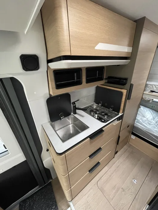 Fourgon aménagé - Campereve - PREMIUM FAMILY VAN - 2027