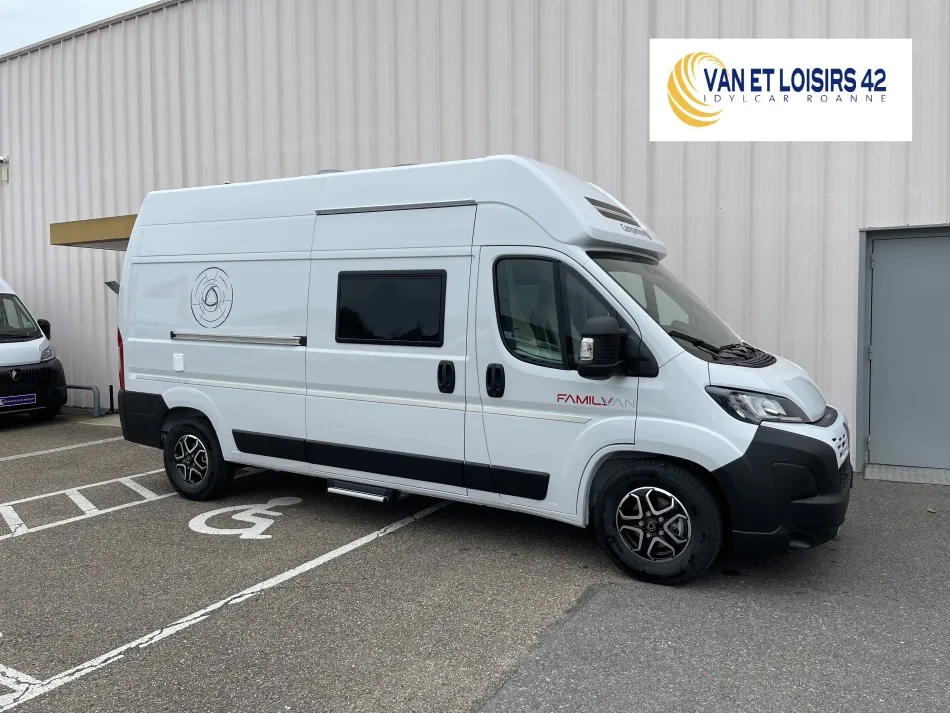 PREMIUM FAMILY VAN