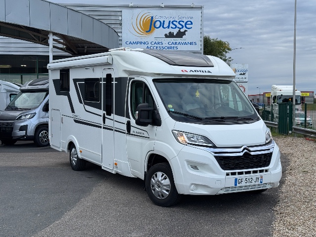 Camping-car ADRIA Compact SC