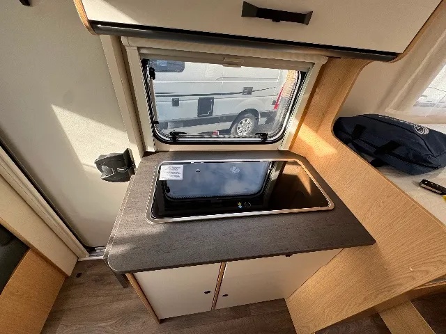 V 67 S Adventure Edition