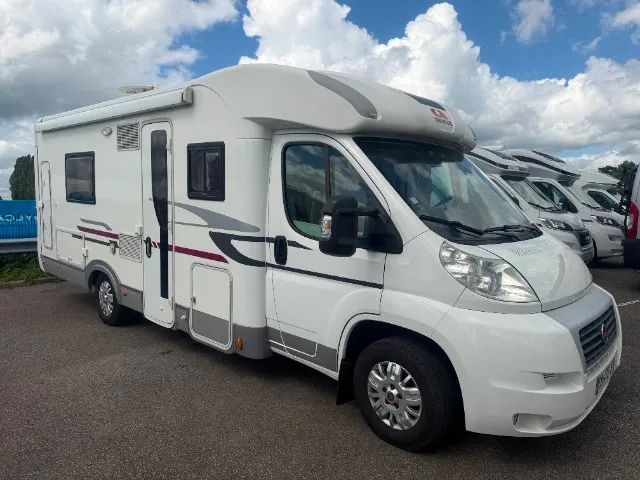 Camping-car occasion Adria CORAL — Camping-car profilé