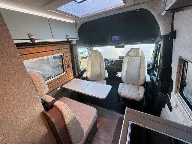Fourgon aménagé - Hymer - Grand Canyon S Crossover Fl - 2025