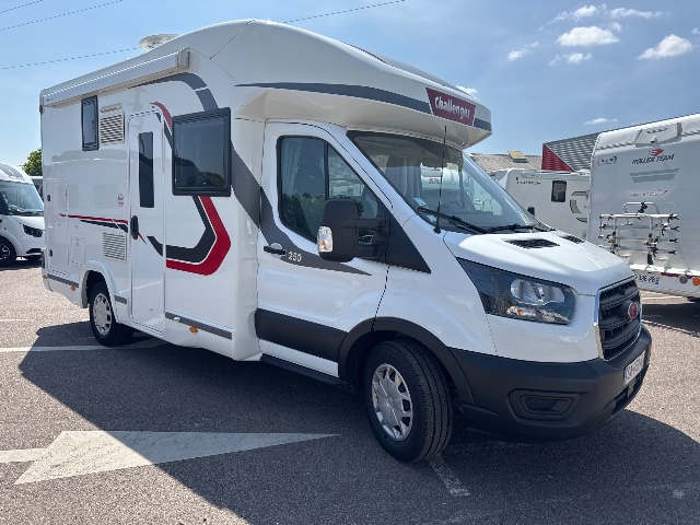 Camping-car CHALLENGER 250